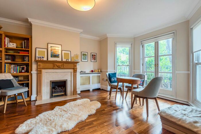 4 Bedroom Mews To Rent In Eagle Place, London, SW7