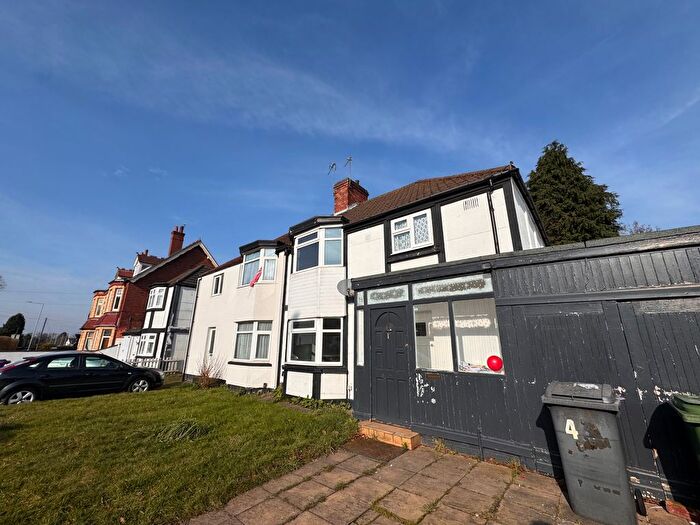 3 Bedroom Semi-Detached House To Rent In Coalway Road, Penn, Wolverhampton, WV3