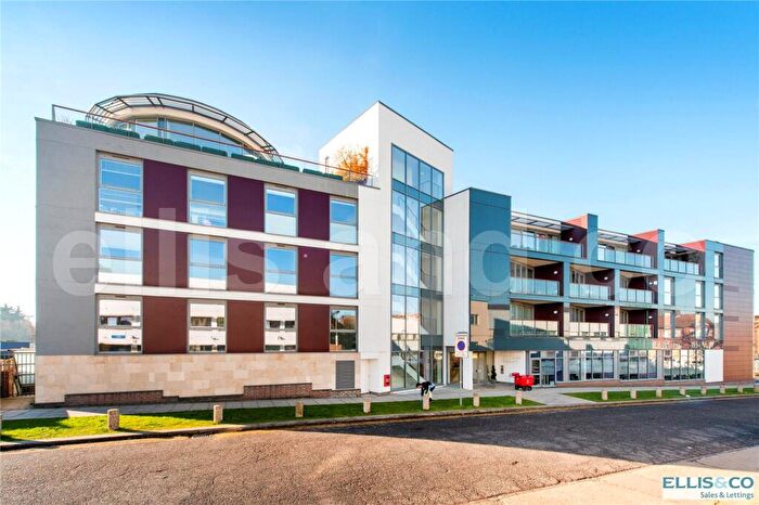 2 Bedroom Apartment To Rent In Titan Court, Flower Lane, Mill Hill, London, NW7