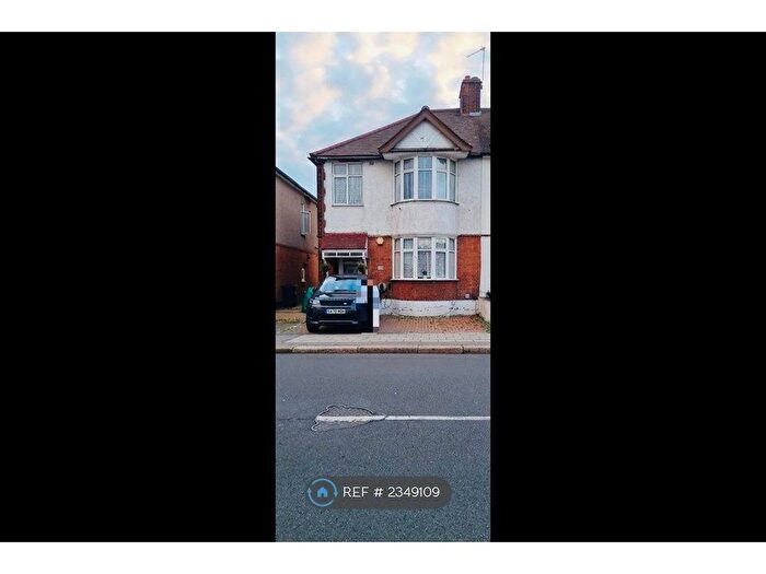 3 Bedroom Semi-Detached House To Rent In Horns Road, Ilford, IG6