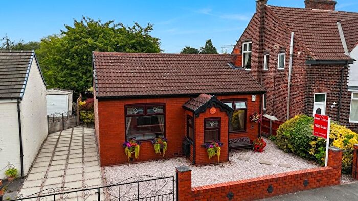 2 Bedroom Bungalow For Sale In Allotment Road, Cadishead, M44