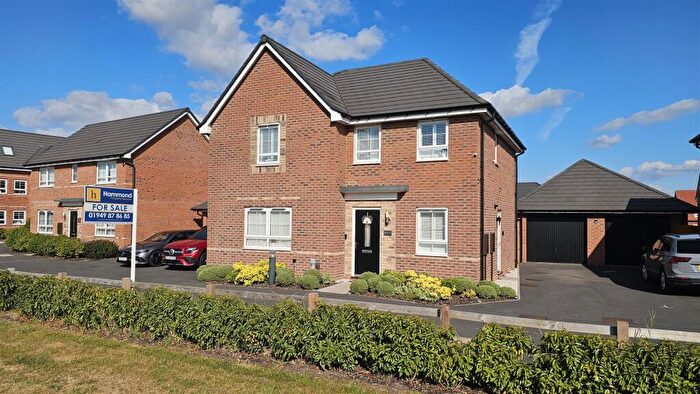 4 Bedroom Detached House For Sale In Kettleband Close, Bingham, NG13