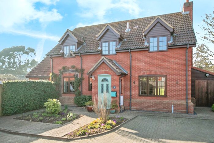 4 Bedroom Detached House For Sale In Shepherds Fold, Hollesley, Woodbridge, IP12