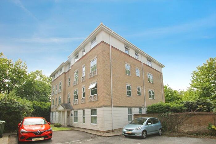 2 Bedroom Apartment To Rent In Lake View- Fishponds, BS16