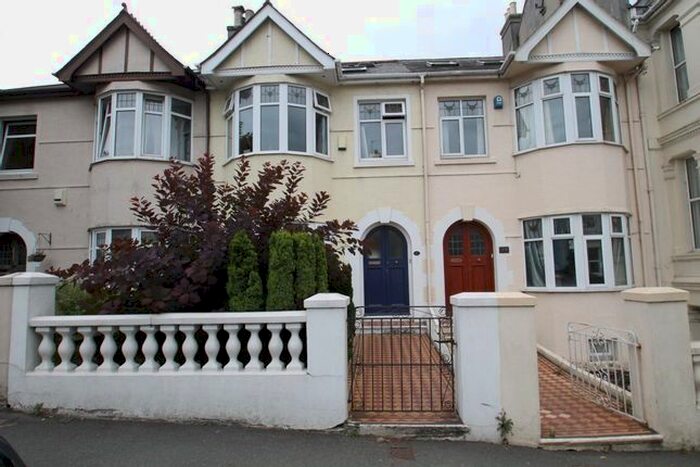 4 Bedroom Property To Rent In Peverell Park Road, Plymouth, Devon PL3