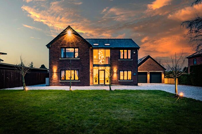 4 Bedroom Detached House For Sale In Station Road, Little Hoole, PR4