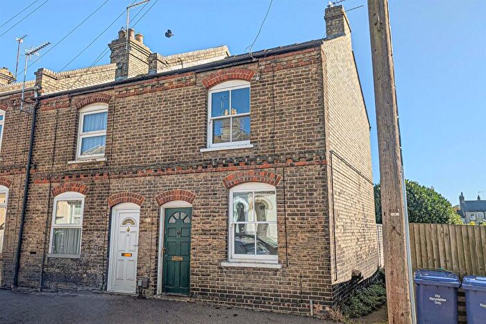2 Bedroom Terraced House For Sale In Stanley Road, Newmarket, CB8