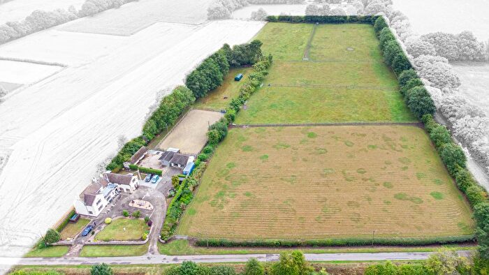 6 Bedroom Detached House For Sale In Eskholme Lane, Sykehouse, South Yorkshire, DN14