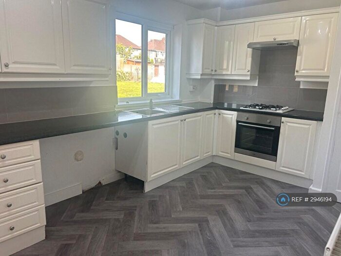 2 Bedroom Flat To Rent In Quinton Park, Coventry, CV3