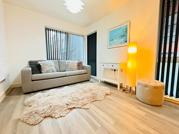 2 Bedroom Flat To Rent In Halo House, Simpson Street, Manchester, M4