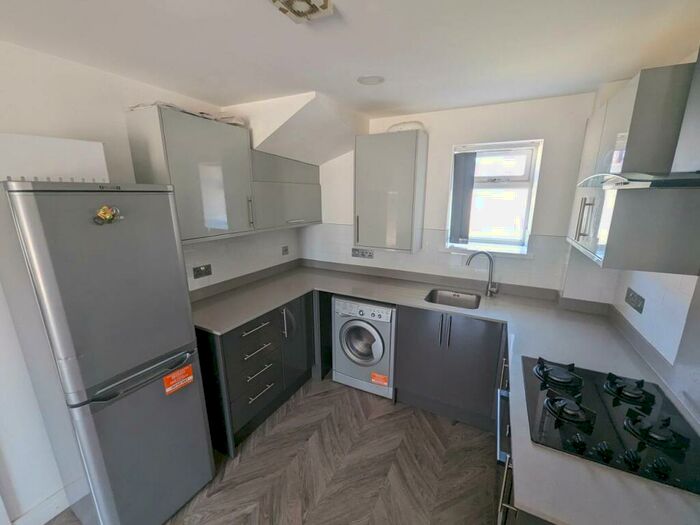 2 Bedroom House To Rent In Maindy Road, Cathays, CF24