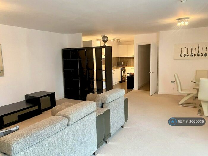 2 Bedroom Flat To Rent In Maestro Apartments, London, E3