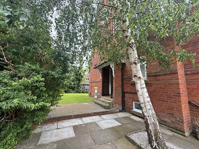 Studio To Rent In Pendlebury Road Swinton Manchester Greater Manchester, M27