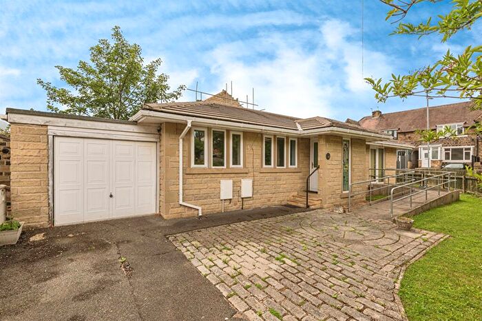 2 Bedroom Detached Bungalow For Sale In Birkby Lodge Road, Huddersfield, HD2