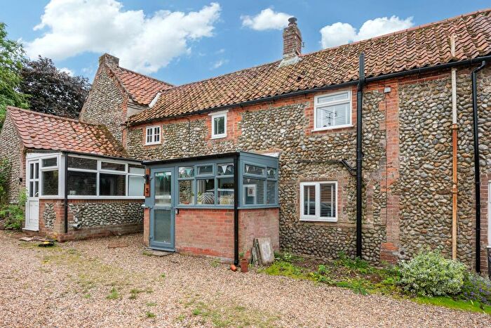 2 Bedroom Cottage For Sale In The Street, Hempstead, NR25
