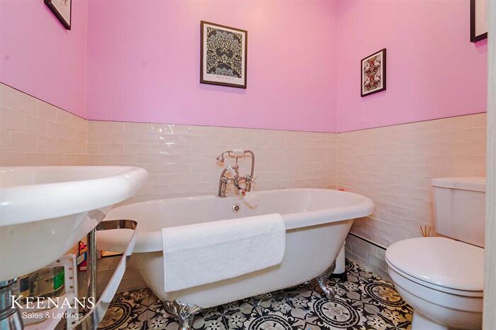 3 Bedroom End Of Terrace House For Sale In Quakers Field, Tottington, BL8