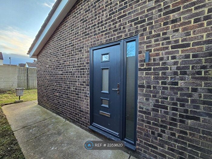 2 Bedroom Bungalow To Rent In Balmoral Road, Gillingham, ME7