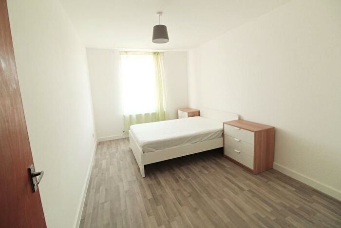 2 Bedroom Flat To Rent In Gosport Road, Walthamstow, E17