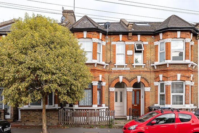 2 Bedroom Flat To Rent In Montague Road, London, E11