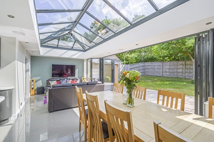 5 Bedroom Detached House For Sale In Haywain Close, Swindon, SN25