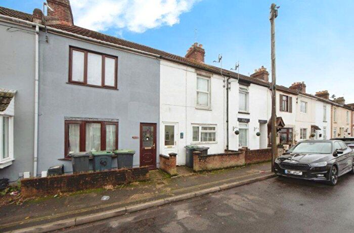 2 Bedroom Terraced House To Rent In Zetland Road, Gosport, Hampshire, PO12