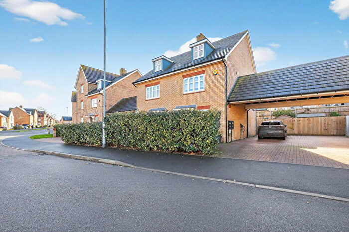 4 Bedroom Semi Detached House For Sale In Harlequin Crescent, Wixams, MK42