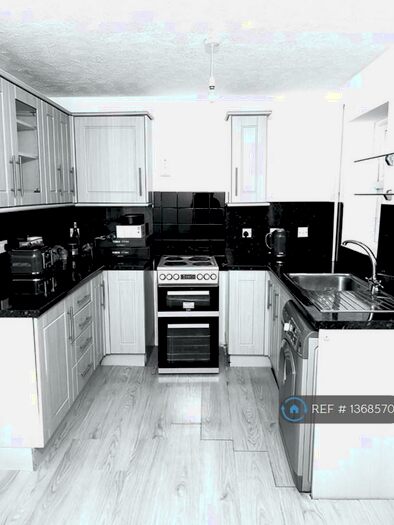 4 Bedroom Detached House To Rent In Clipper View, Birmingham, B16