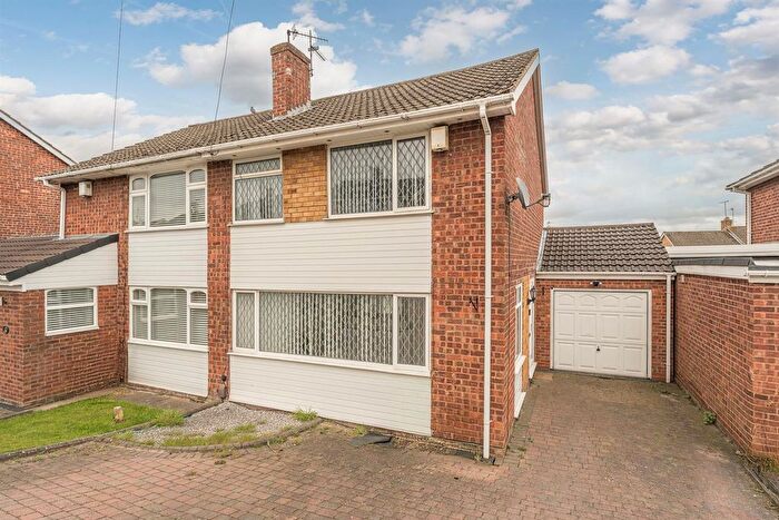 3 Bedroom Semi Detached House For Sale In Hamilton Drive, Stourbridge, DY8