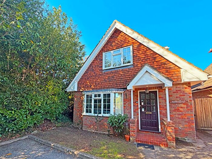 1 Bedroom Detached House For Sale In Silver Hill, Chalfont St Giles, HP8