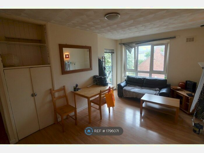 3 Bedroom Detached House To Rent In Essington Street, Birmingham, B16