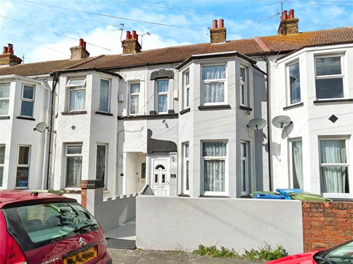 3 Bedroom Terraced House To Rent In Maple Street, Sheerness, Kent, ME12