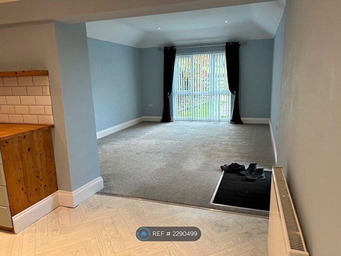 2 Bedroom Bungalow To Rent In Trewedna Lane, Perranwell Station, Truro, TR3