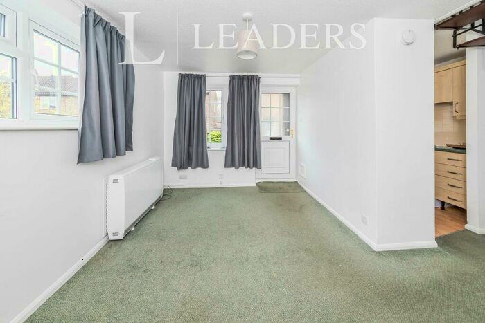 1 Bedroom Terraced House To Rent In Maple Drive, RH19