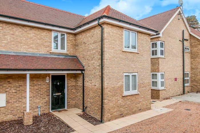 3 Bedroom Semi-Detached House To Rent In Albion Road, Broadstairs, Kent, CT10