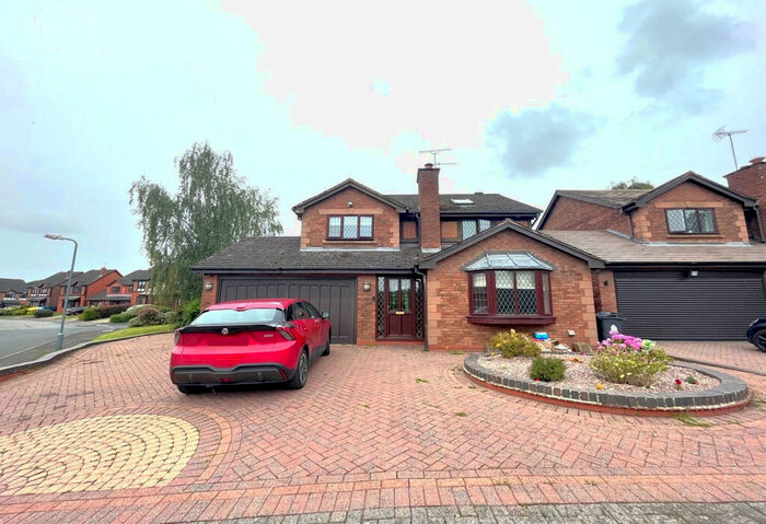 4 Bedroom Detached House To Rent In Shrubbery Close, Sutton Coldfield, B76