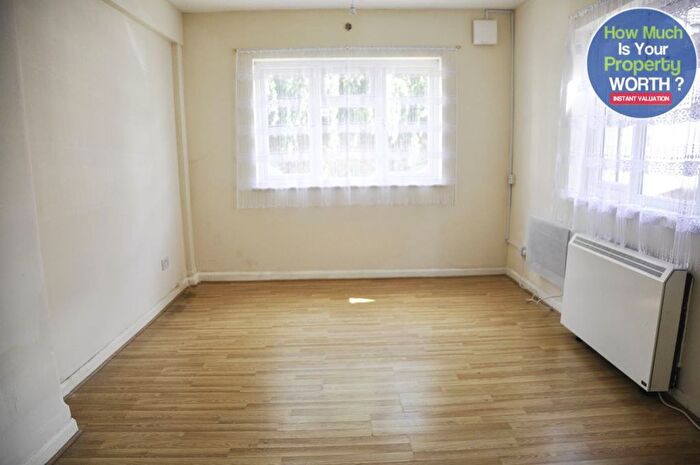 Studio To Rent In Hurst Mews, Bedford, MK40