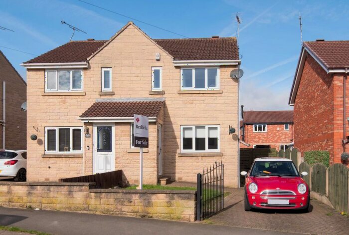 3 Bedroom Semi-Detached House For Sale In Emmett Carr Lane, Renishaw, S21