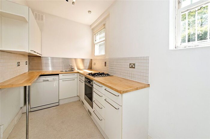 2 Bedroom Flat To Rent In St. Marks Road, London, W10