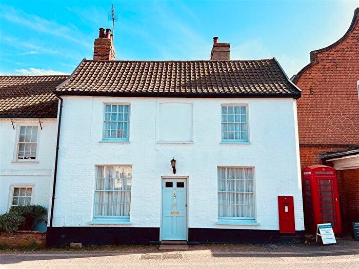 4 Bedroom Terraced House To Rent In Market Hill, Orford, IP12