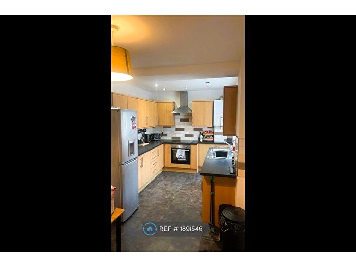 3 Bedroom Terraced House To Rent In Tenth Avenue, Bristol, BS7