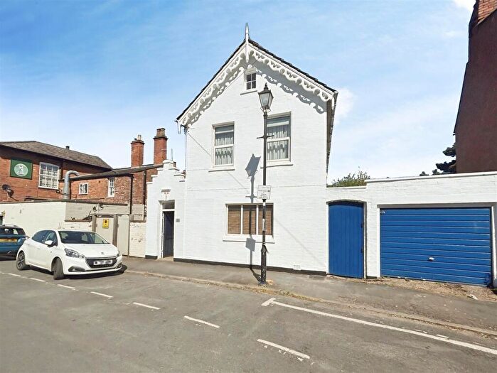 3 Bedroom Detached House For Sale In Victoria Street, Leamington Spa, CV31