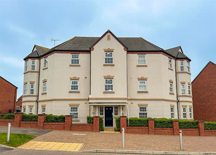 2 Bedroom Flat To Rent In Vickers Way, Warwick, CV34