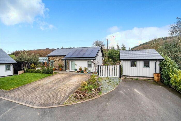 2 Bedroom Bungalow For Sale In Holly Hurst Way, Evenjobb, Presteigne, Powys, LD8