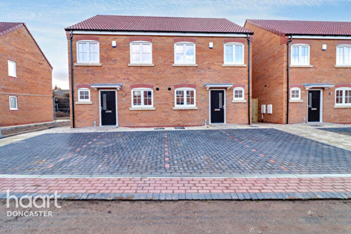 2 Bedroom Semi-Detached House For Sale In Hurst Avenue, Doncaster, DN3