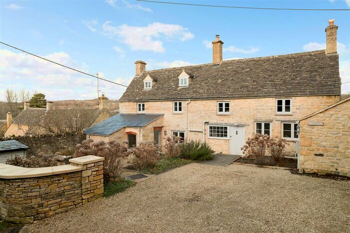 3 Bedroom Property For Sale In Woodbridge Lane, Withington, Cheltenham, GL54