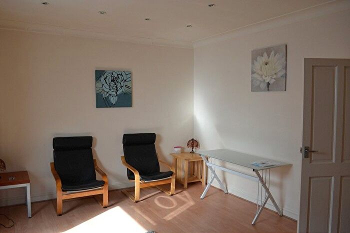 1 Bedroom Flat To Rent In Cameron Road, Ilford, IG3