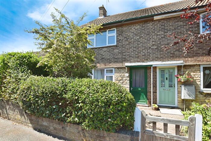 2 Bedroom End Of Terrace House For Sale In Eight Acres, Stamford, PE9