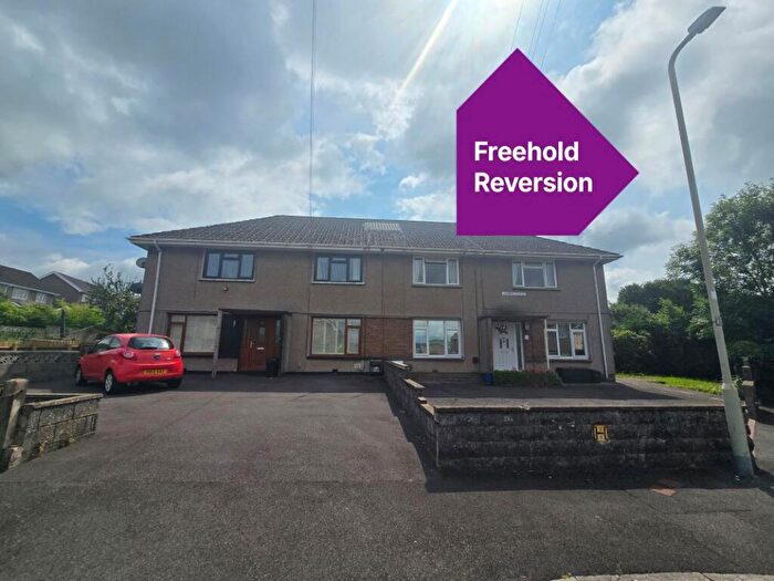 Flat For Sale In -a James Close, Bryncethin, Bridgend, Mid Glamorgan, CF32