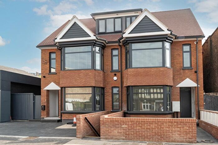 1 Bedroom Flat To Rent In London Road St Albans, AL1