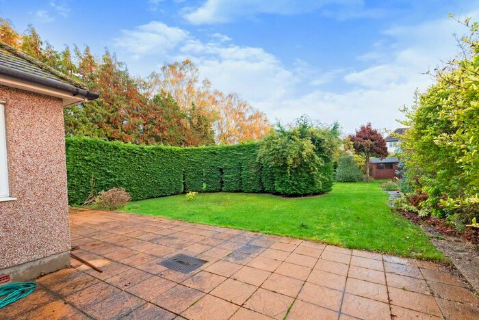 2 Bedroom Bungalow For Sale In Leewood Way, Effingham, Leatherhead, Surrey, KT24